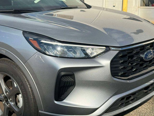 2023 Ford Escape ST-Line 2023 Ford Escape ST-Line