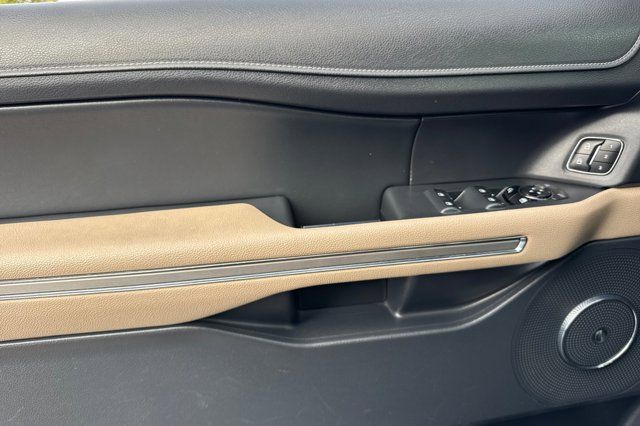 2023 Ford Expedition Max Limited Pre-Owned 2023 Ford Expedition Max Limited Pre-Owned