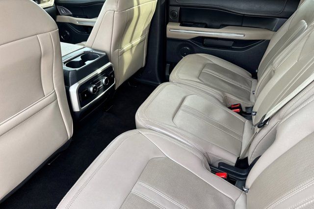 2023 Ford Expedition Max Limited Pre-Owned 2023 Ford Expedition Max Limited Pre-Owned