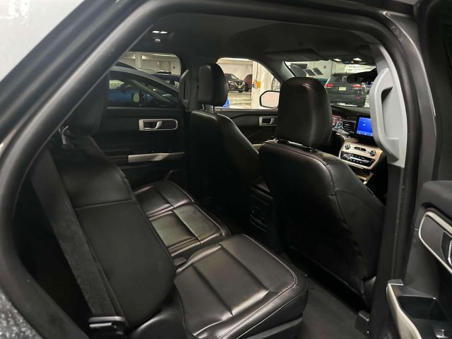 2023 Ford Explorer XLT 4WD