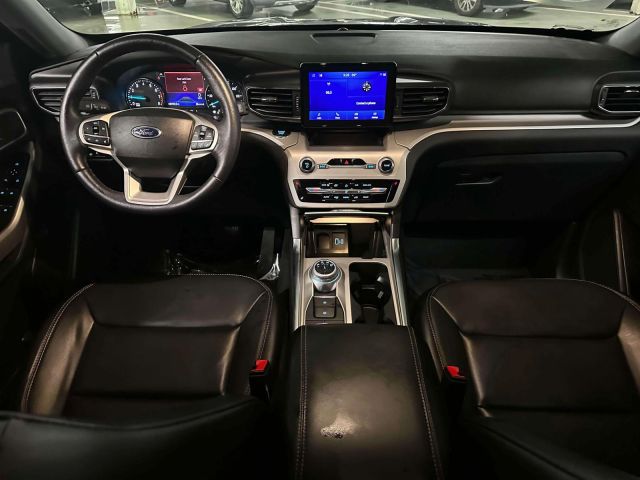 2023 Ford Explorer XLT 4WD