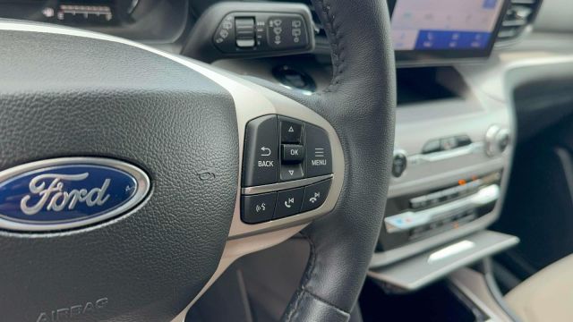 2023 Ford Explorer XLT 4WD