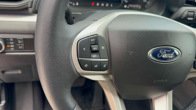 2023 Ford Explorer XLT 4WD