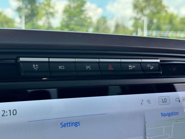 2023 Ford F-150 XL 4WD SuperCrew 5.5 Box