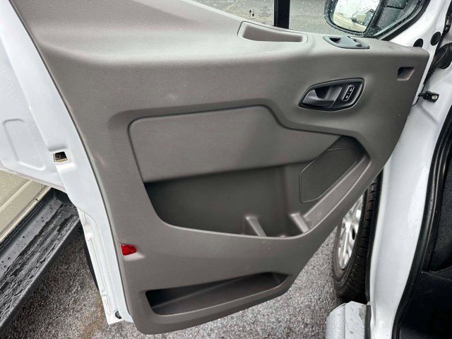 2023 Ford Transit Cargo Van T-250 130 Low Rf 9070 GVWR RWD 2023 Ford Transit Cargo Van T-250 130 Low Rf 9070 GVWR RWD