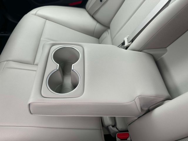 2023 Genesis G70 2.0T AWD