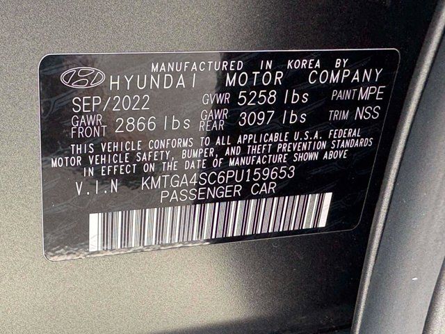 2023 Genesis G80 2.5T
