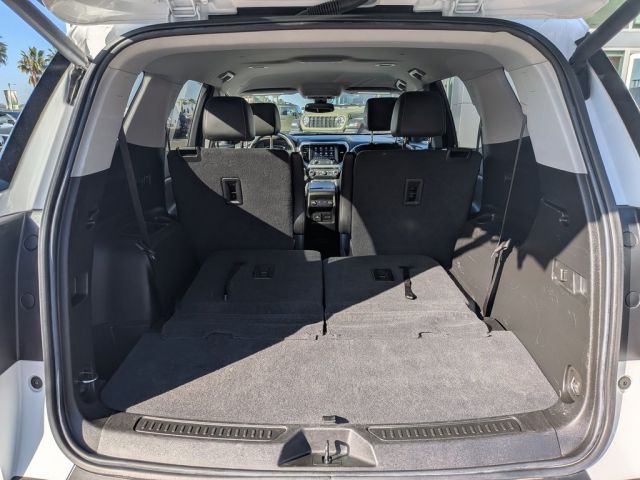 2023 GMC Acadia SLT 2023 GMC Acadia SLT