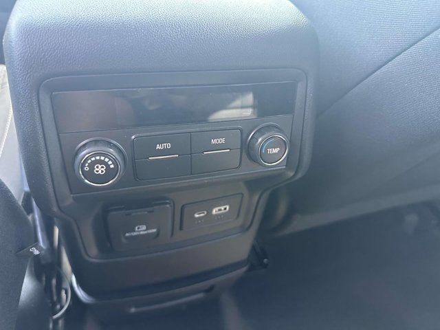 2023 GMC Acadia SLE 2023 GMC Acadia SLE