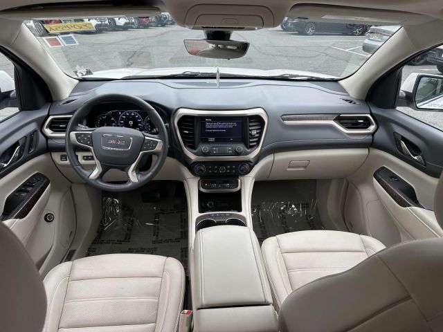 2023 GMC Acadia AWD 4dr Denali
