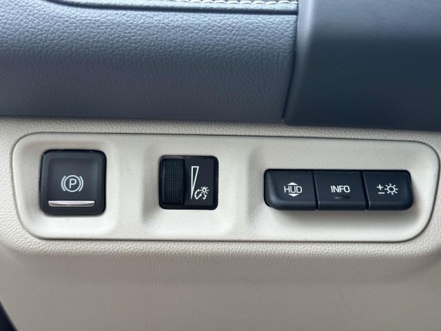 2023 GMC Acadia AWD 4dr Denali