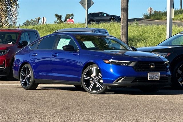 2023 Honda Accord Hybrid Sport photo 2