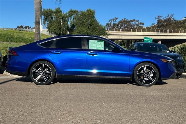 2023 Honda Accord Hybrid Sport photo 3