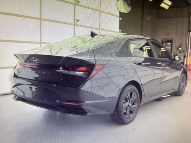 2023 Hyundai Elantra SEL IVT