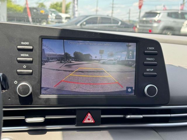2023 Hyundai Elantra SEL IVT