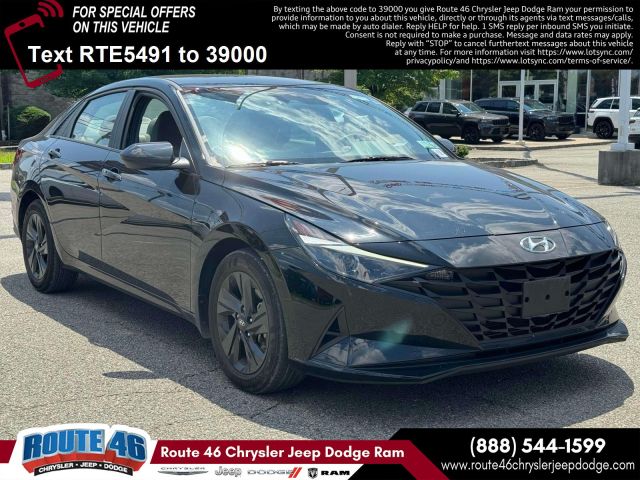 2023 Hyundai Elantra SEL IVT