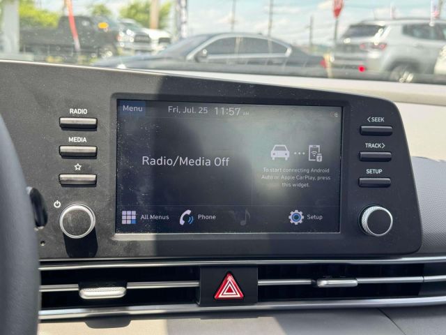 2023 Hyundai Elantra SEL IVT