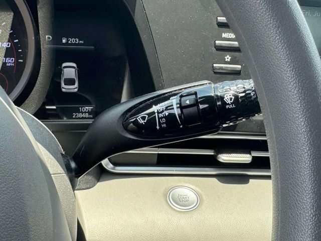 2023 Hyundai Elantra SEL IVT