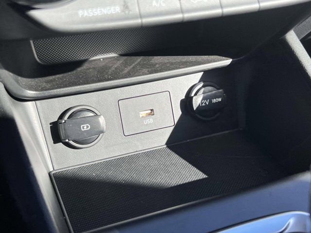 2023 Hyundai Kona SEL 2023 Hyundai Kona SEL