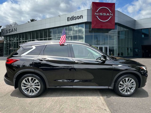 2023 INFINITI QX50 LUXE AWD