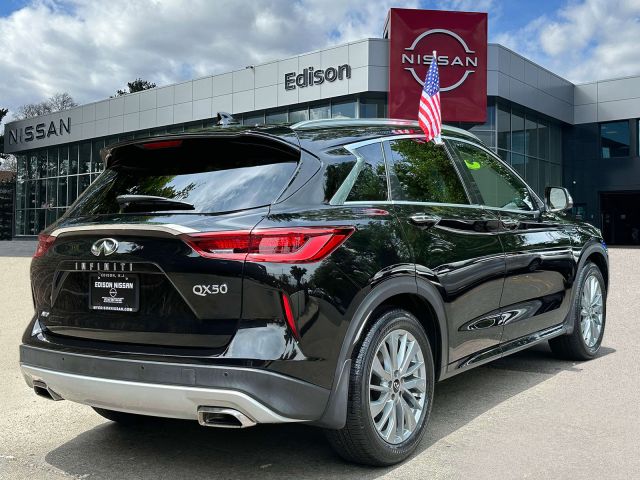 2023 INFINITI QX50 LUXE AWD