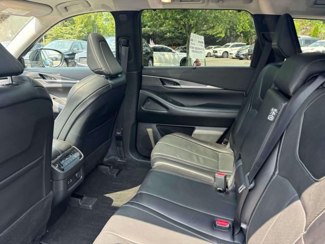 2023 INFINITI QX60 LUXE AWD