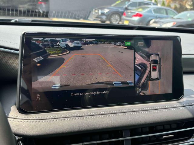 2023 INFINITI QX60 LUXE AWD