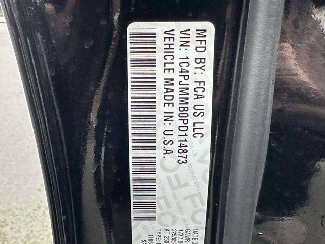 2023 Jeep Cherokee Altitude Lux