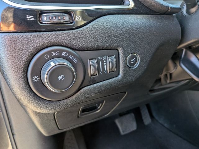 2023 Jeep Cherokee Altitude 2023 Jeep Cherokee Altitude