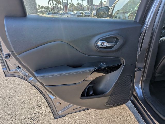 2023 Jeep Cherokee Altitude 2023 Jeep Cherokee Altitude