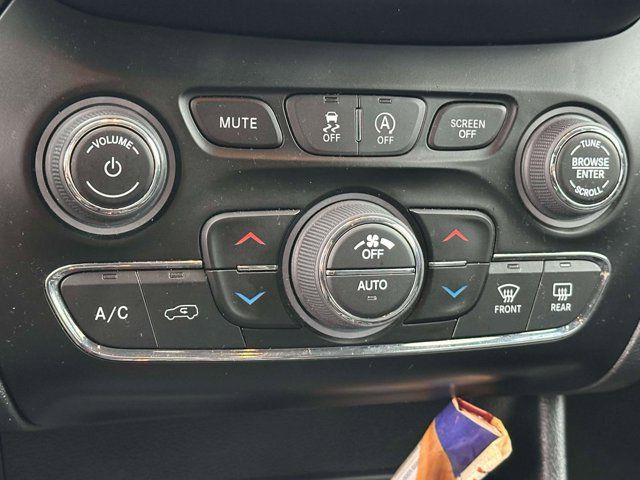 2023 Jeep Cherokee Altitude Lux 2023 Jeep Cherokee Altitude Lux