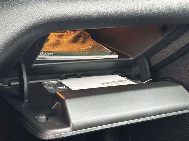 2023 Jeep Cherokee Altitude Lux 2023 Jeep Cherokee Altitude Lux