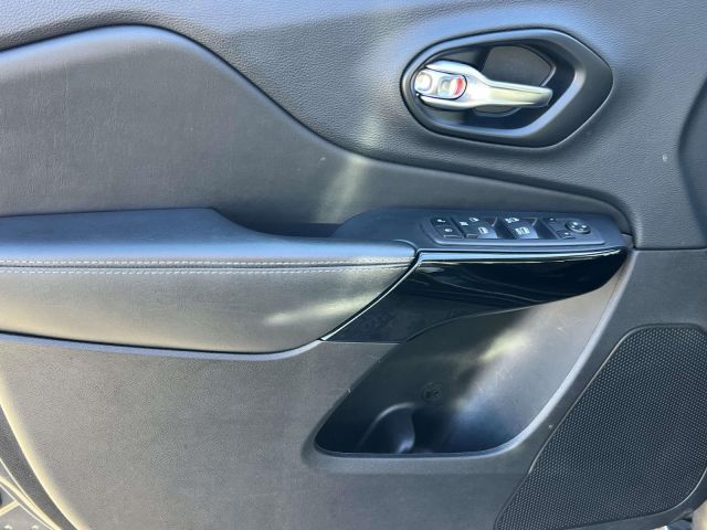 2023 Jeep Cherokee Altitude Lux 4x4 2023 Jeep Cherokee Altitude Lux 4x4