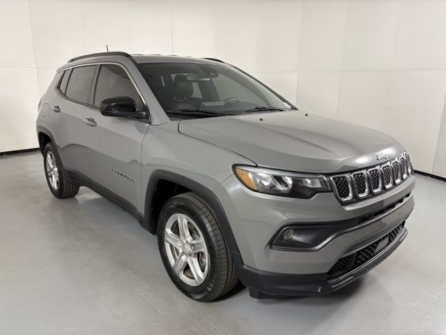2023 Jeep Compass Latitude 2023 Jeep Compass Latitude