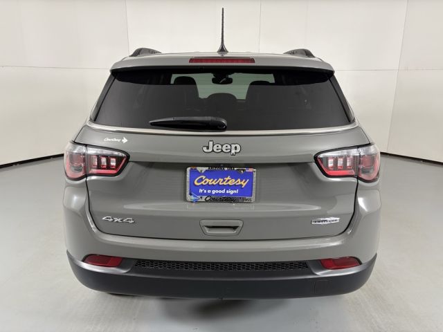 2023 Jeep Compass Latitude 2023 Jeep Compass Latitude