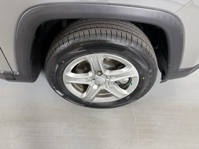 2023 Jeep Compass Latitude 2023 Jeep Compass Latitude