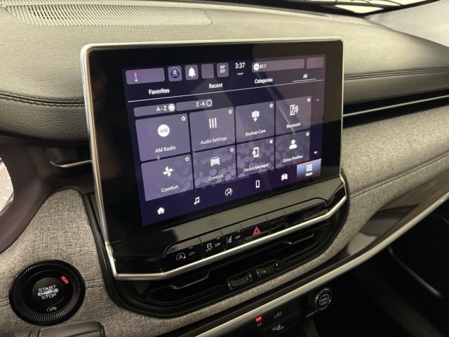 2023 Jeep Compass Latitude 2023 Jeep Compass Latitude