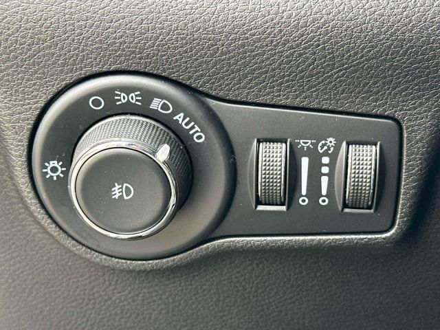 2023 Jeep Compass Altitude 4x4 2023 Jeep Compass Altitude 4x4