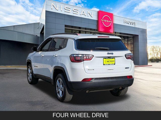 2023 Jeep Compass Latitude 2023 Jeep Compass Latitude