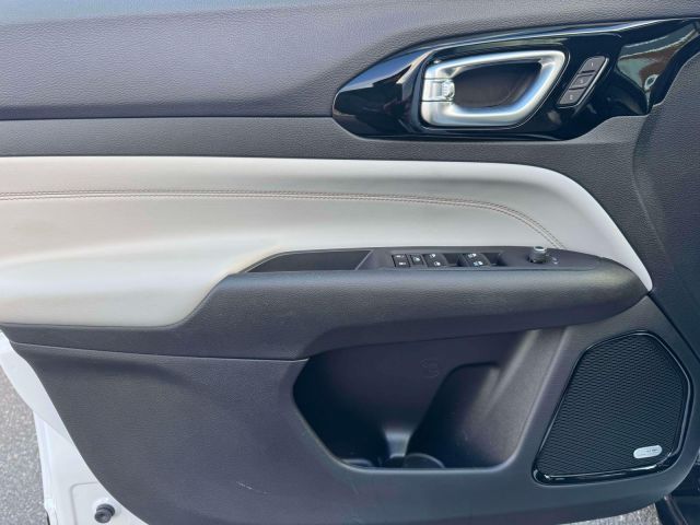 2023 Jeep Compass Limited 4x4 2023 Jeep Compass Limited 4x4