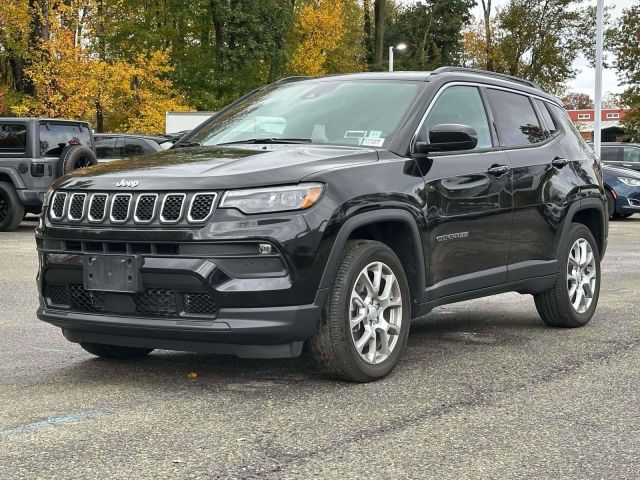2023 Jeep Compass Latitude Lux 4x4 2023 Jeep Compass Latitude Lux 4x4