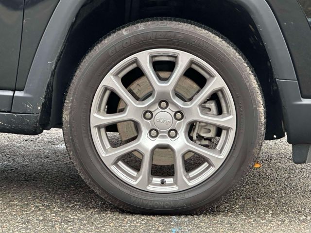 2023 Jeep Compass Latitude Lux 4x4 2023 Jeep Compass Latitude Lux 4x4