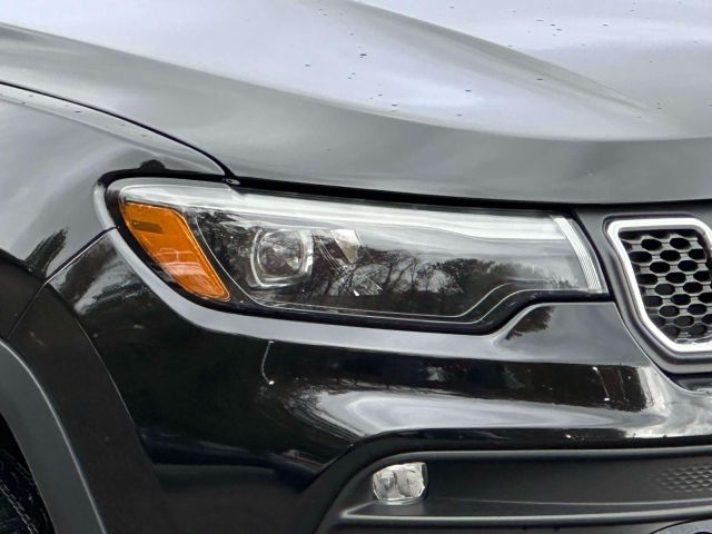 2023 Jeep Compass Latitude Lux 4x4 2023 Jeep Compass Latitude Lux 4x4