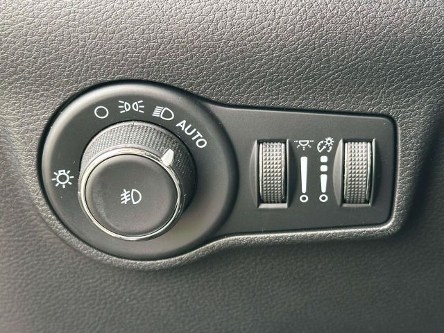 2023 Jeep Compass Latitude Lux 4x4 2023 Jeep Compass Latitude Lux 4x4