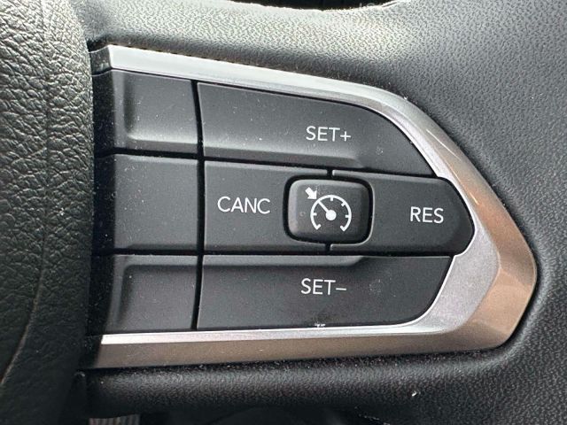 2023 Jeep Compass Latitude Lux 4x4 2023 Jeep Compass Latitude Lux 4x4