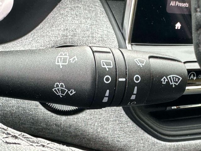 2023 Jeep Compass Latitude Lux 4x4 2023 Jeep Compass Latitude Lux 4x4