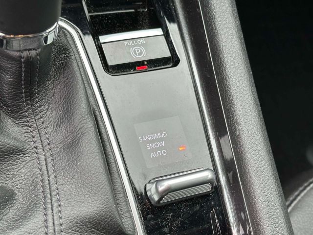 2023 Jeep Compass Latitude Lux 4x4 2023 Jeep Compass Latitude Lux 4x4