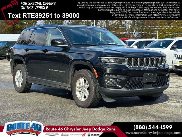 2023 Jeep Grand Cherokee Laredo 4x4 2023 Jeep Grand Cherokee Laredo 4x4