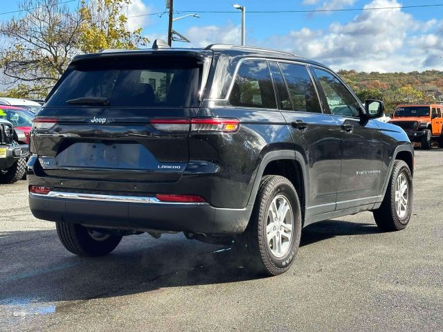 2023 Jeep Grand Cherokee Laredo 4x4 2023 Jeep Grand Cherokee Laredo 4x4