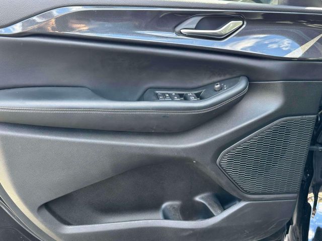 2023 Jeep Grand Cherokee Laredo 4x4 2023 Jeep Grand Cherokee Laredo 4x4